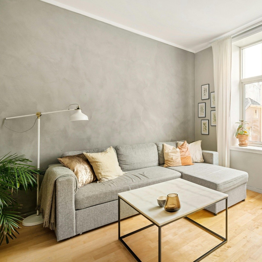 Light Colors on Walls